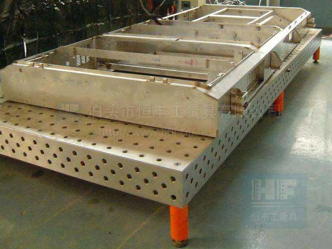 焊接孔系工作平台